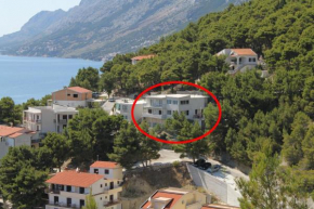  Apartments and rooms with parking space Brela, Makarska - 6895  Брела